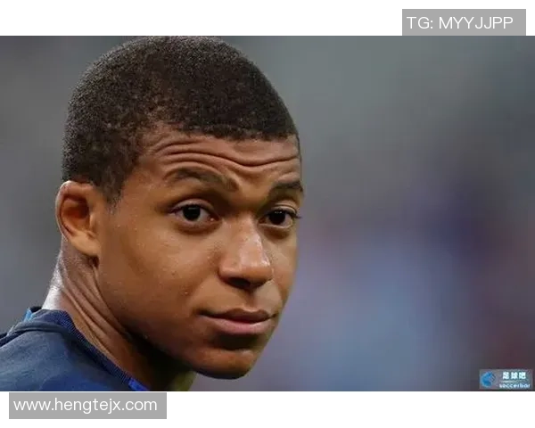 当红足球球星齐聚冰雪世界上演热血搞笑打雪仗大战场面欢乐不断 当红足球球星齐聚冰雪世界上演热血搞笑打雪仗大战场面欢乐不断