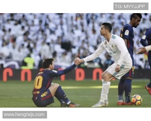 足球传奇齐聚一堂：从梅西到C罗的辉煌历程与精彩瞬间